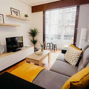 apartamento-en-el-centro-azkuna-by-bilbaoguest.sansebastianhotels.net/